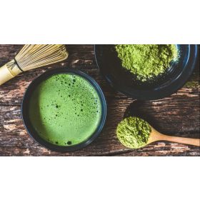 MATCHA TEÁK ÉS ESZKÖZÖK